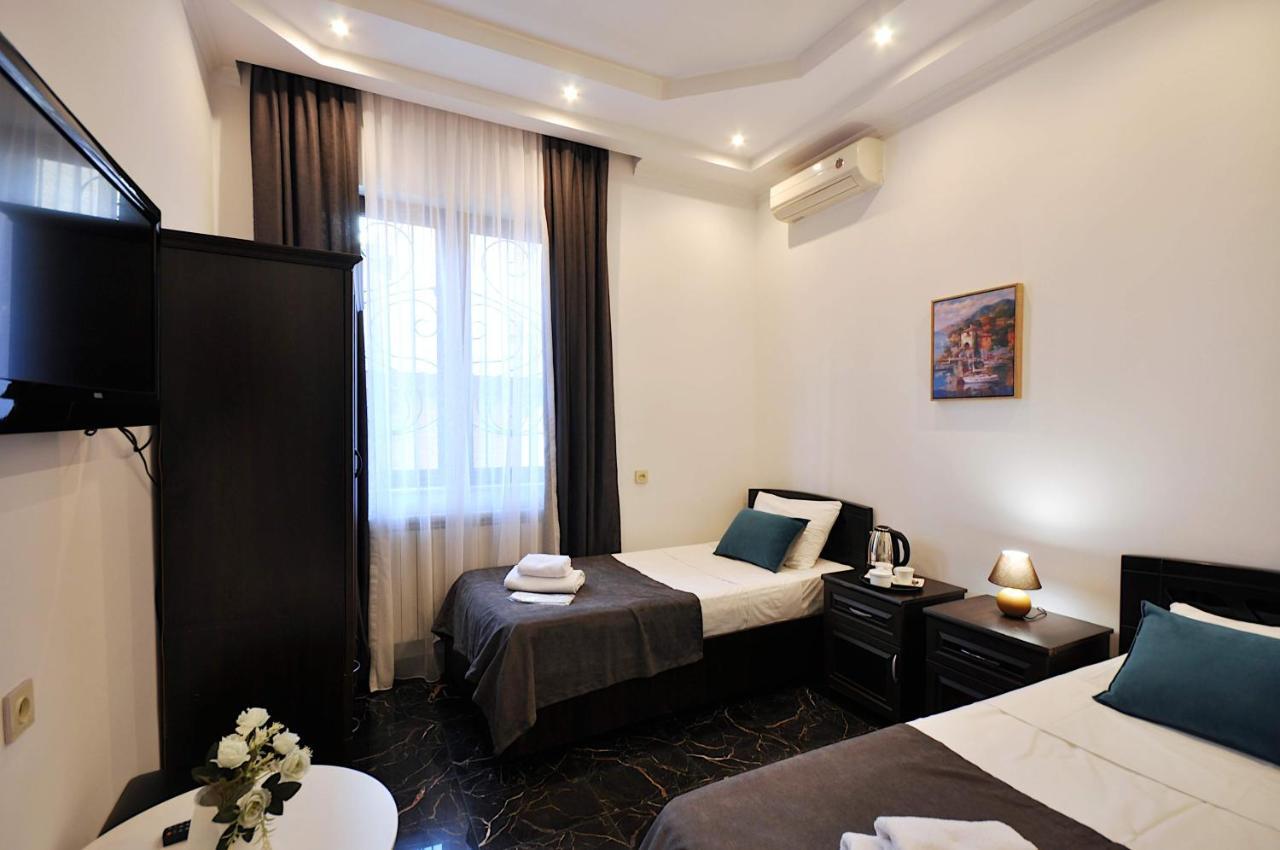 Hotel Majestic Tiflis Exterior foto