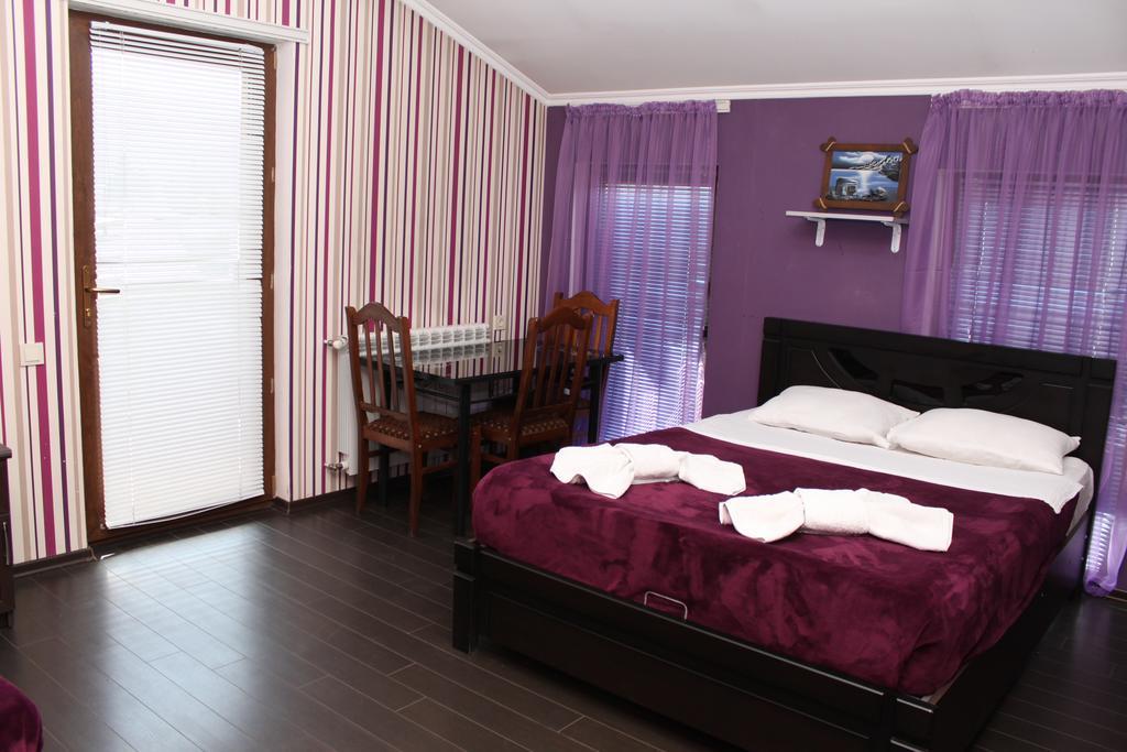 Hotel Majestic Tiflis Habitación foto