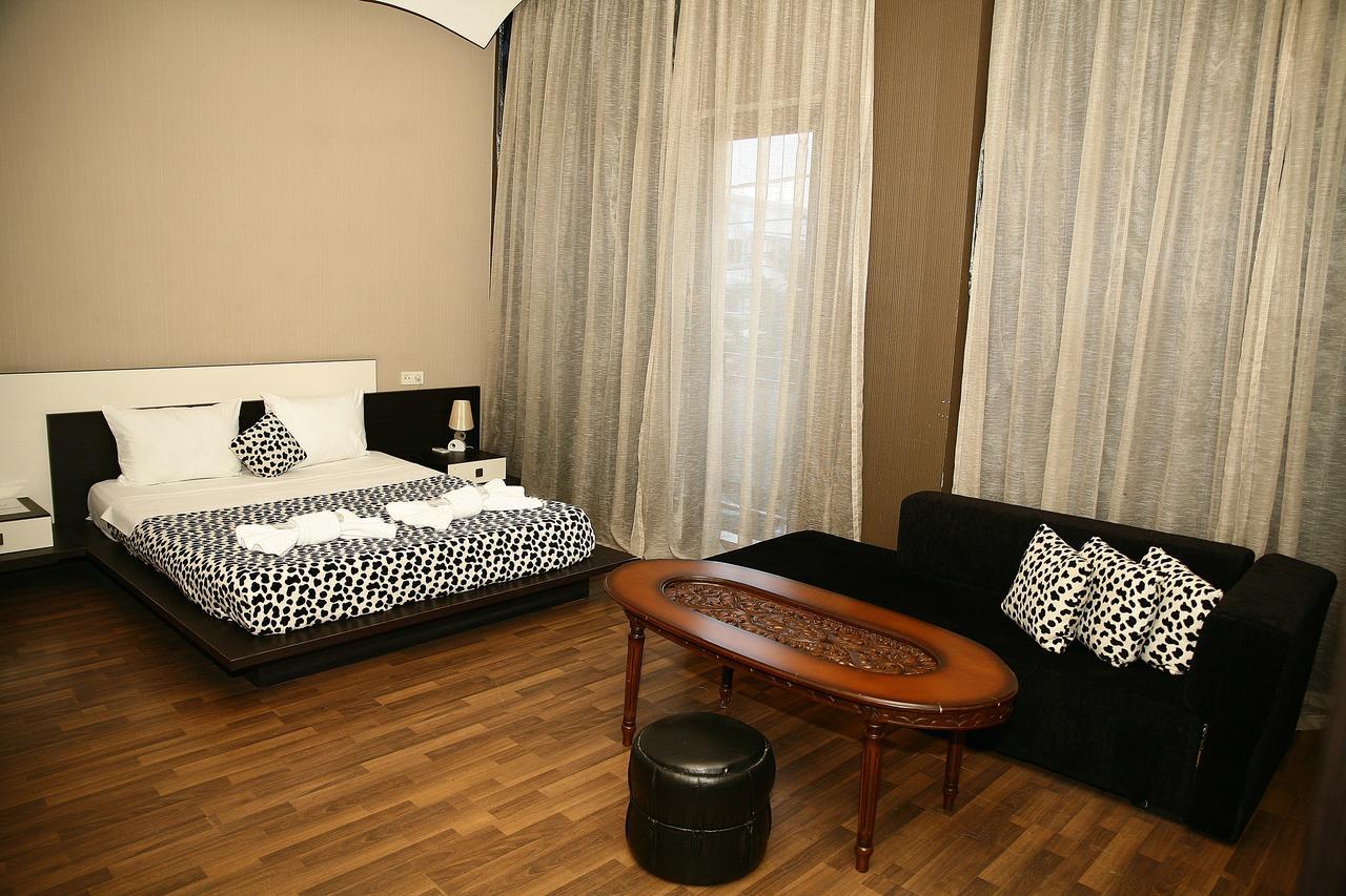 Hotel Majestic Tiflis Exterior foto